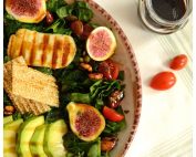 Σαλάτα super food με κρέμα μπαλσάμικου