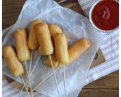 Corn dog με τυρί