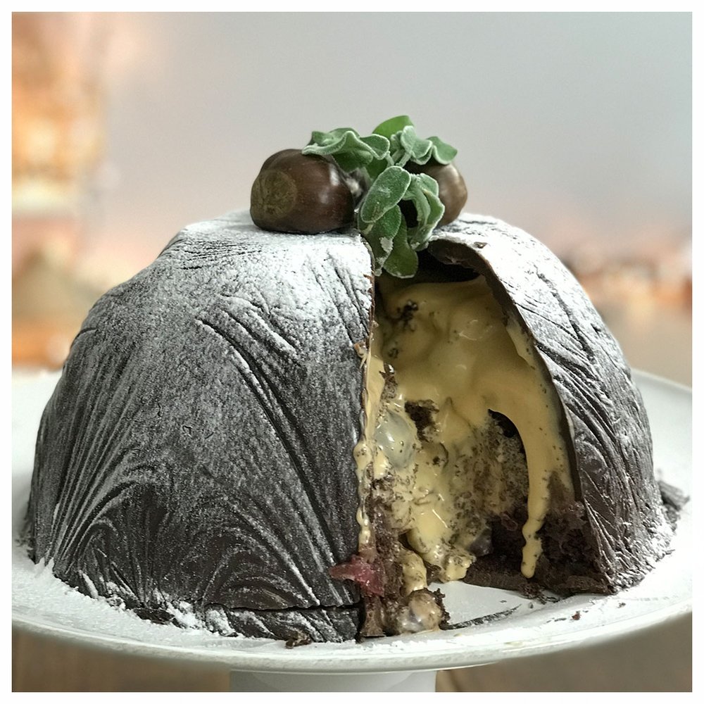 Σοκολατένια τούρτα βόμβα με καραμέλα