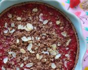 crumble τάρτα φράουλας με βρώμη