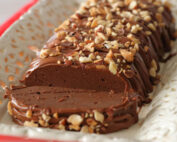 Εύκολος κορμός σοκολάτας με τέσσερα υλικά