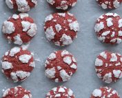 Ραγισμένα μπισκότα Red velvet