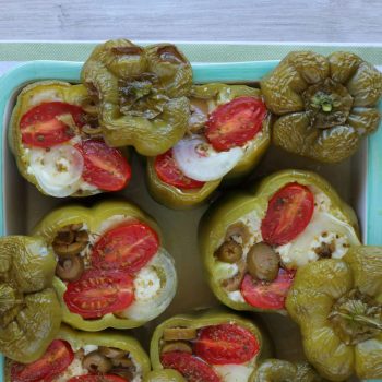 Γεμιστές πιπεριές με φέτα στο φούρνο