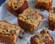Νηστίσιμο και υγιεινό κέικ blondies με ρεβίθια