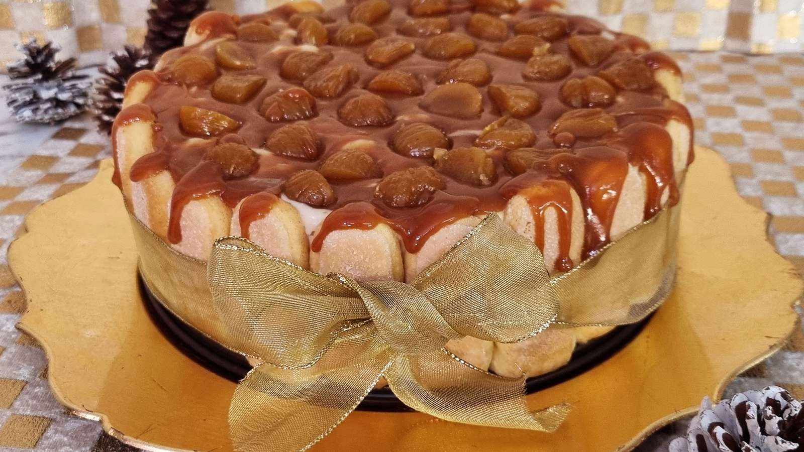 Τούρτα Σαρλότ κάστανο και καραμέλα