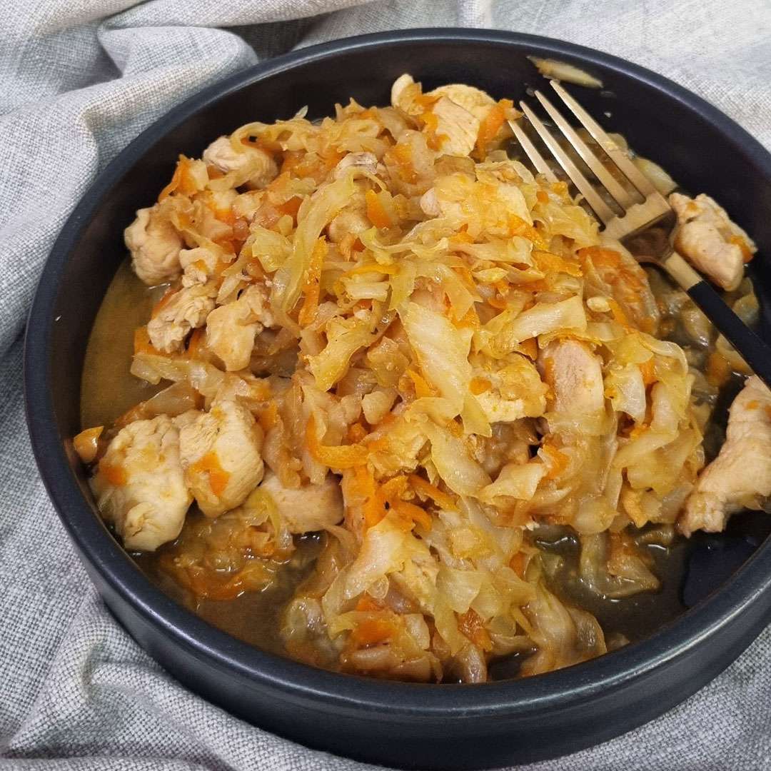 Κοτόπουλο με λάχανο κατσαρόλας