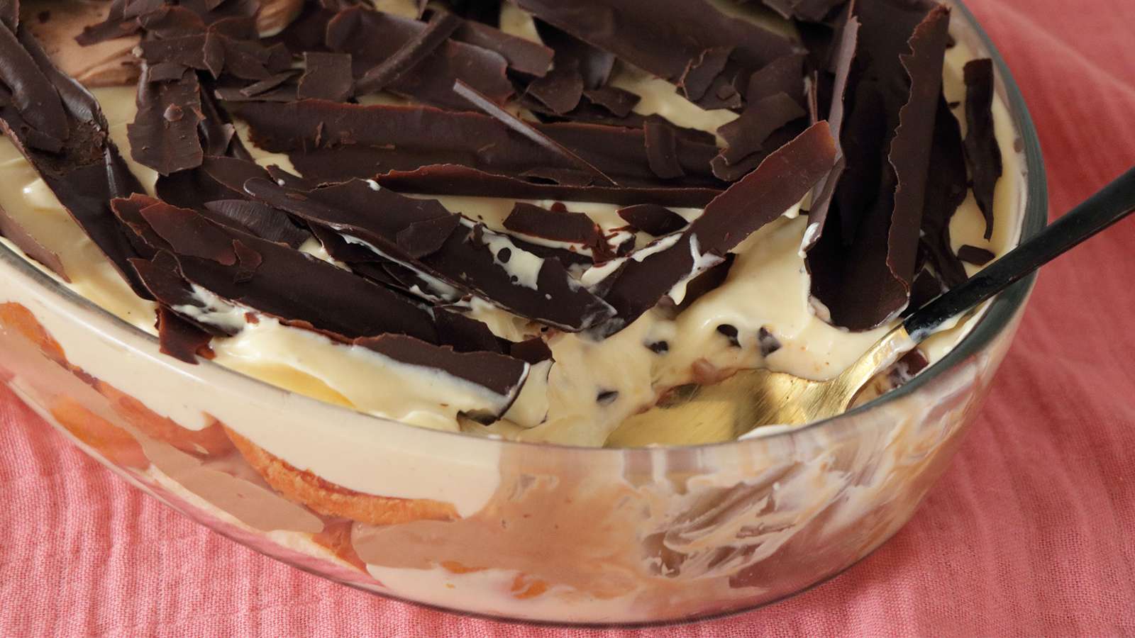 Γλυκό ψυγείου δίχρωμο με τσουρέκι