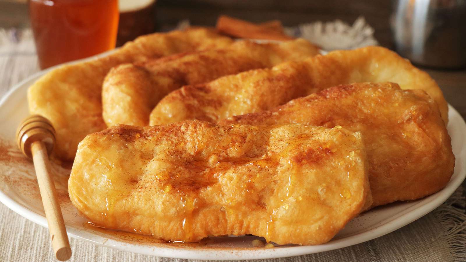 Τραβηχτές πίτες Μάνης